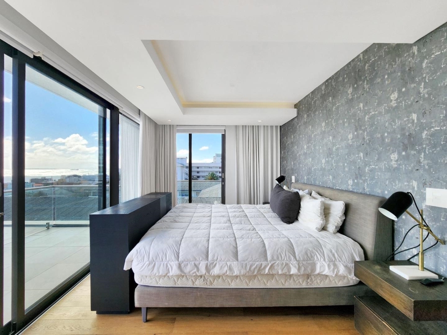 To Let 4 Bedroom Property for Rent in Sea Point Western Cape